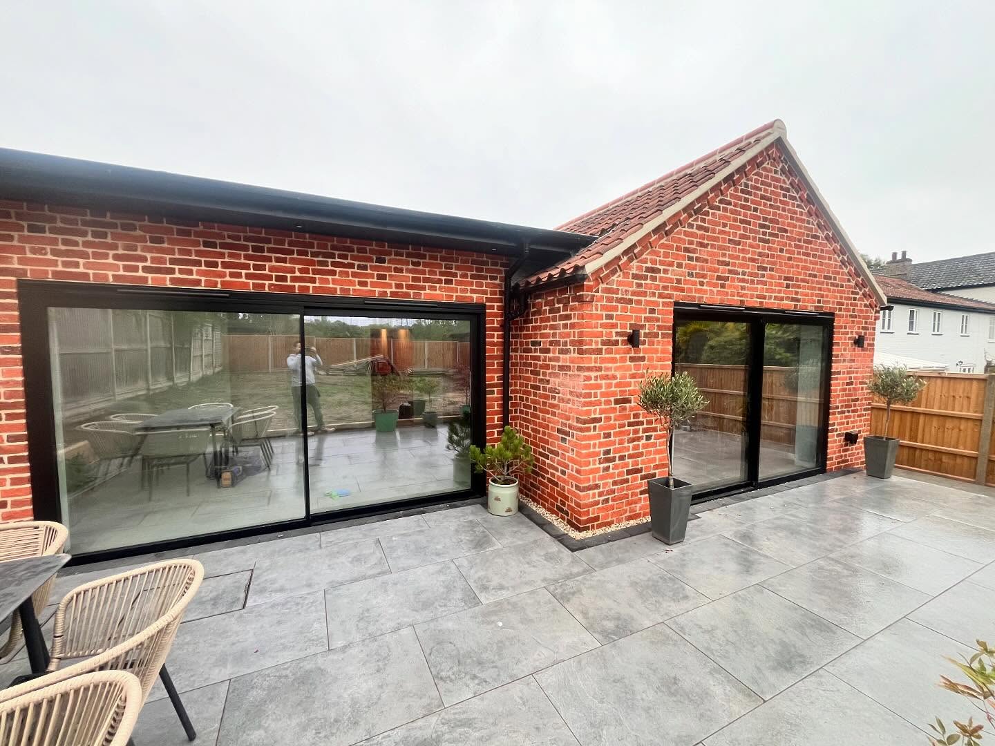 Wrap-around corner extension with patio doors